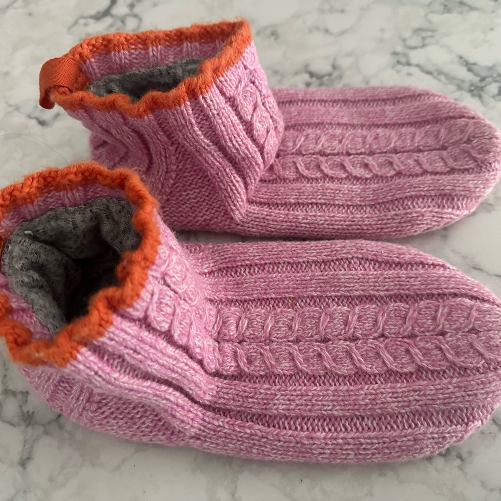 Bombas Cozy Pink and Orange Kids Gripper Slippers XS